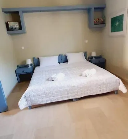Aggelika's Akrogiali
