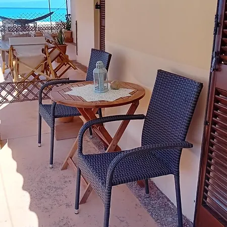 Aggelika's Apartament Akrogiali