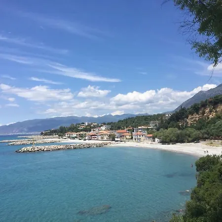 Aggelika's Akrogiali