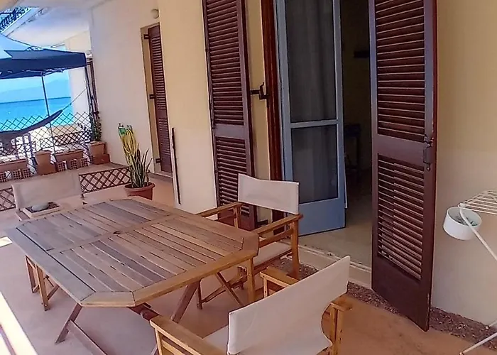 Aggelika's Apartamento Akrogiali
